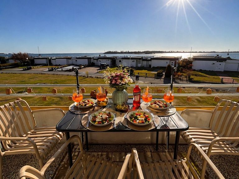 Ferienwohnung Meerzeitliebe auf Fehmarn - S&uuml;dwestbalkon mit Meerblick